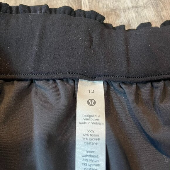 Lululemon Stretch High Rise Crop 23", Heritage 365 Camo Deep Coal Multi,… - Picture 7 of 10